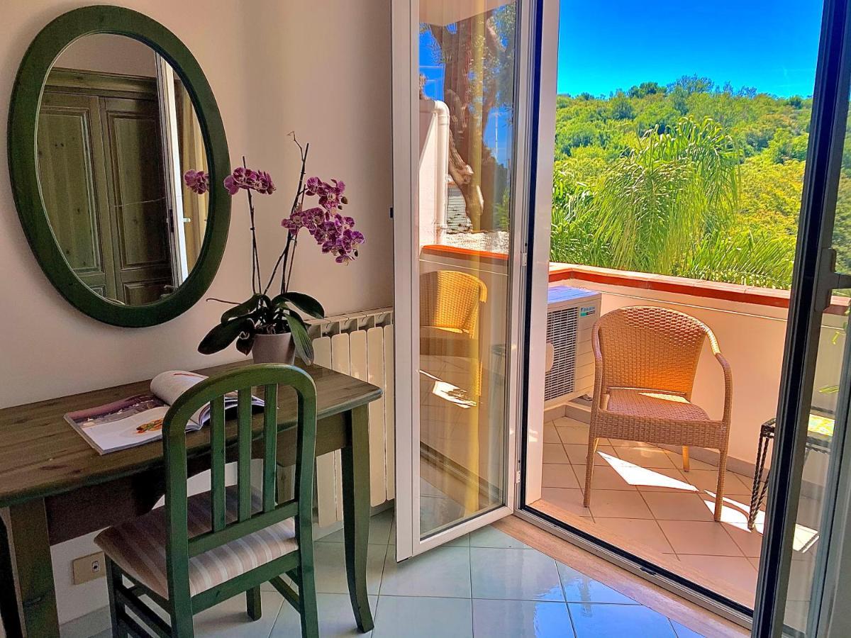 Resort Villa Flavio Casamicciola Terme ภายนอก รูปภาพ