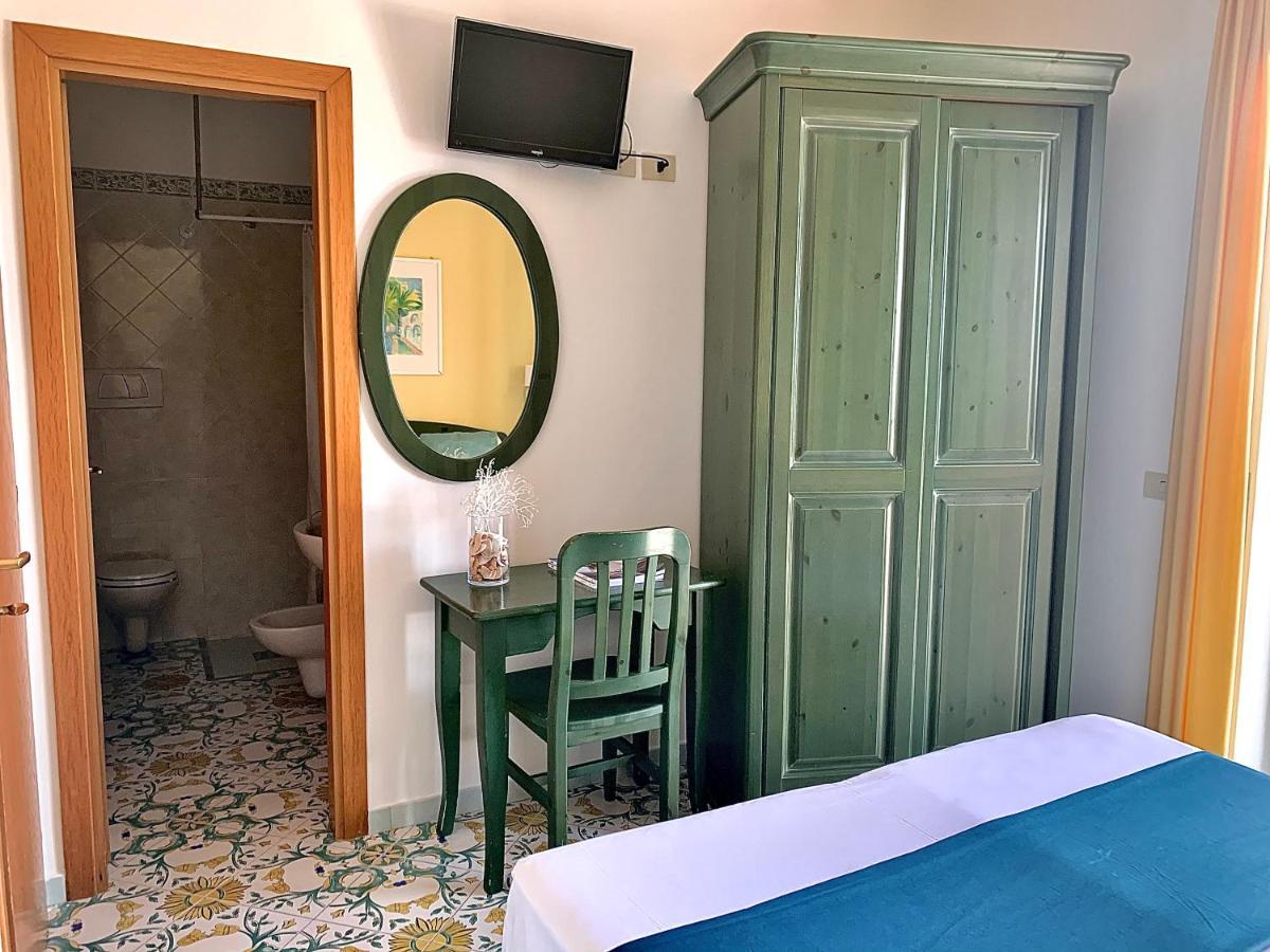 Resort Villa Flavio Casamicciola Terme ภายนอก รูปภาพ