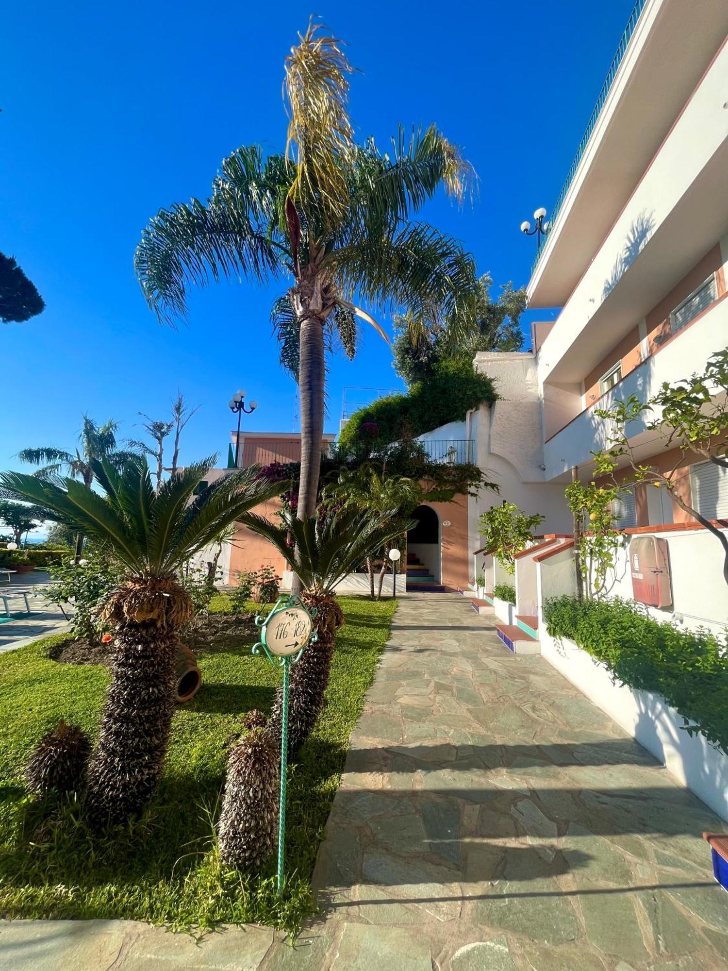 Resort Villa Flavio Casamicciola Terme ภายนอก รูปภาพ