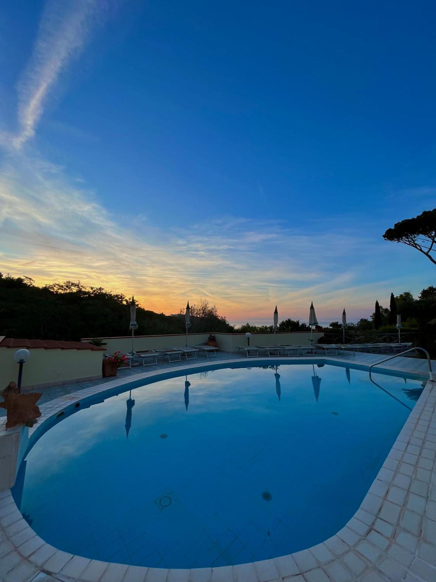 Resort Villa Flavio Casamicciola Terme ภายนอก รูปภาพ